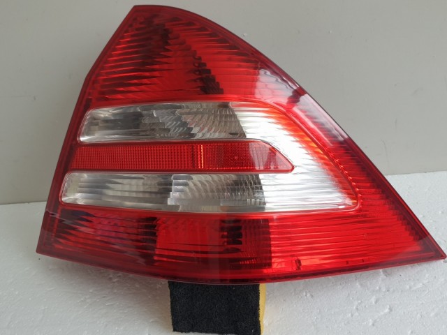 512132 Mercedes C, W203, 2005, Jobb Hátsó Lámpa, 4 Ajtós,  512132 Mercedes C, W203, 2005, Jobb Hátsó Lámpa, 4 Ajtós,