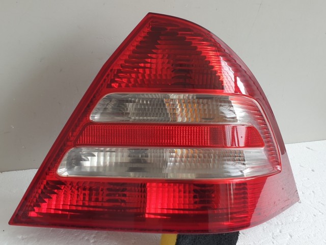 512132 Mercedes C, W203, 2005, Jobb Hátsó Lámpa, 4 Ajtós,  512132 Mercedes C, W203, 2005, Jobb Hátsó Lámpa, 4 Ajtós,