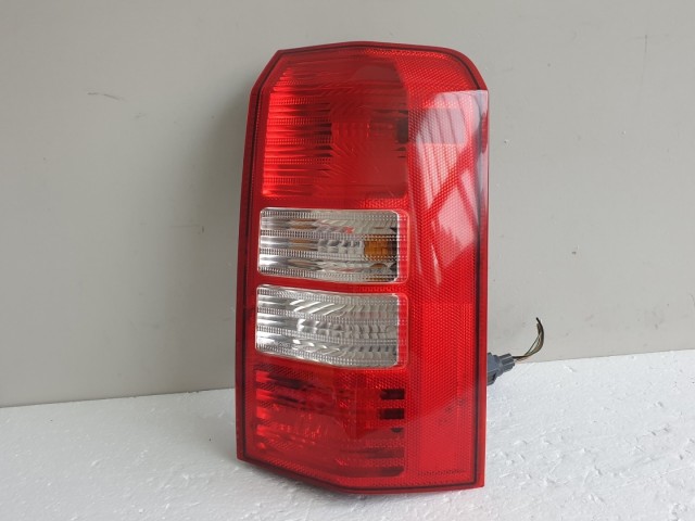 512134 Jeep Patriot 2008, Jobb Hátsó Lámpa, 21276R. 512134 Jeep Patriot 2008, Jobb Hátsó Lámpa, 21276R.