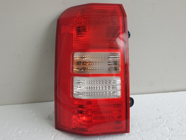512135 Jeep Patriot 2008, Bal Hátsó Lámpa, 21276L.